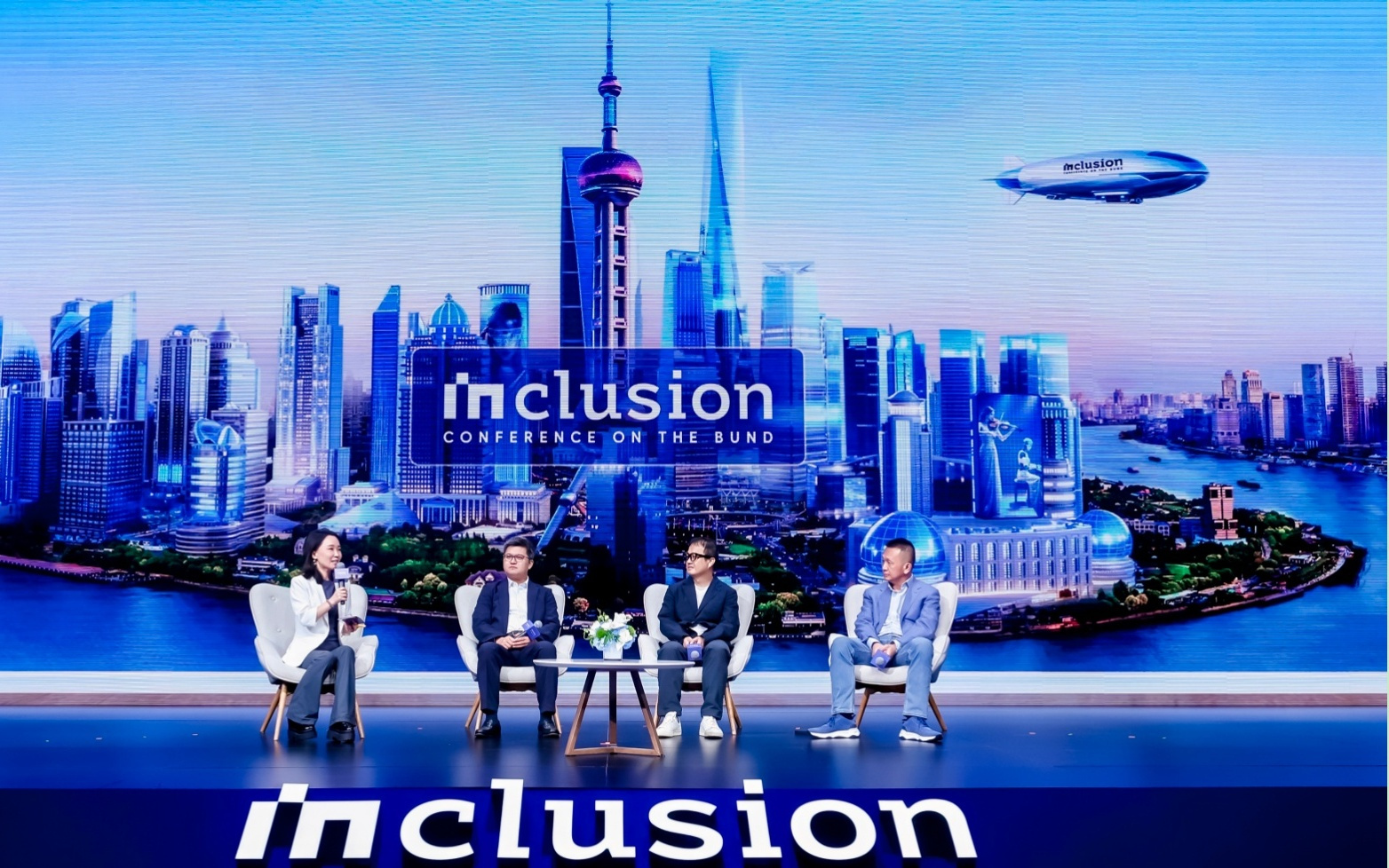直击2025外滩大会｜金沙江创投朱啸虎：投资AI项目，要看用户留存率