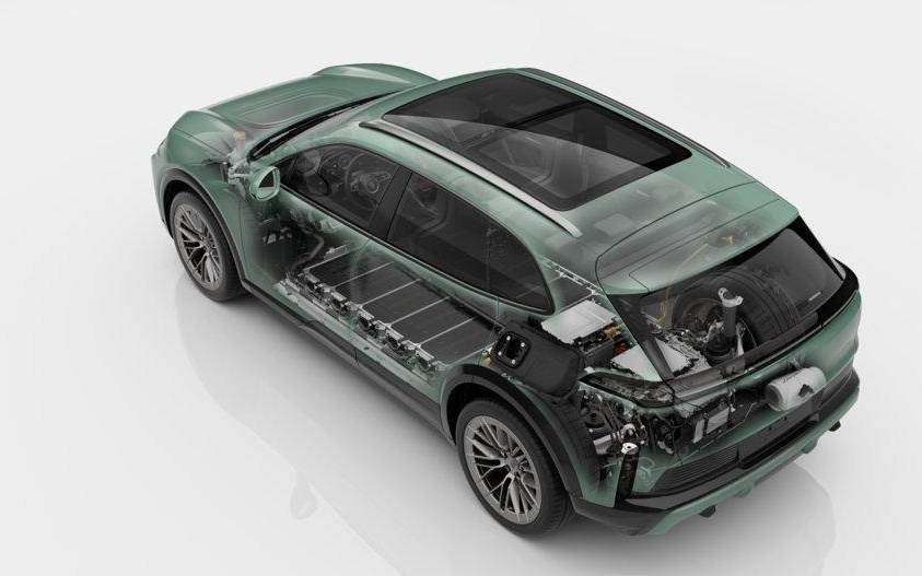 为了纯电动Cayenne的强悍性能，保时捷建造了一座智能电池工厂