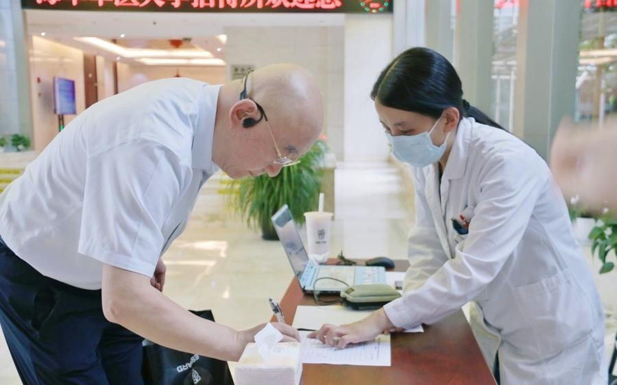 考证上岗！上海市完成首期人工智能辅助治疗技术临床应用规范化培训