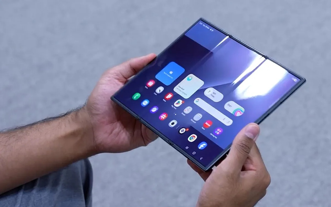 三星Galaxy Z TriFold折疊14.4萬次后鉸鏈就“軟了”