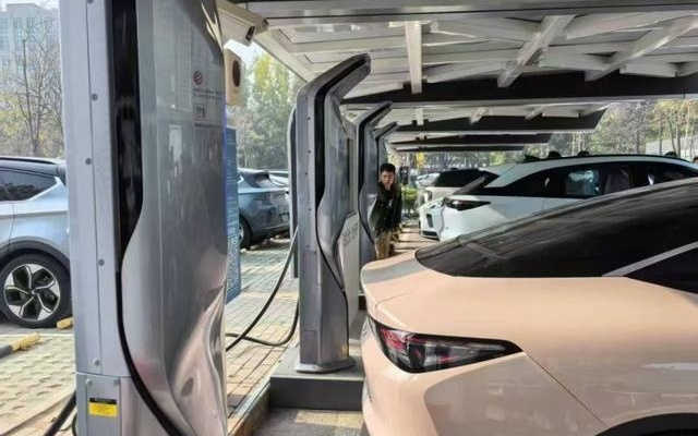 三部门联合“定调”新能源车市：告别价格战，转向技术战