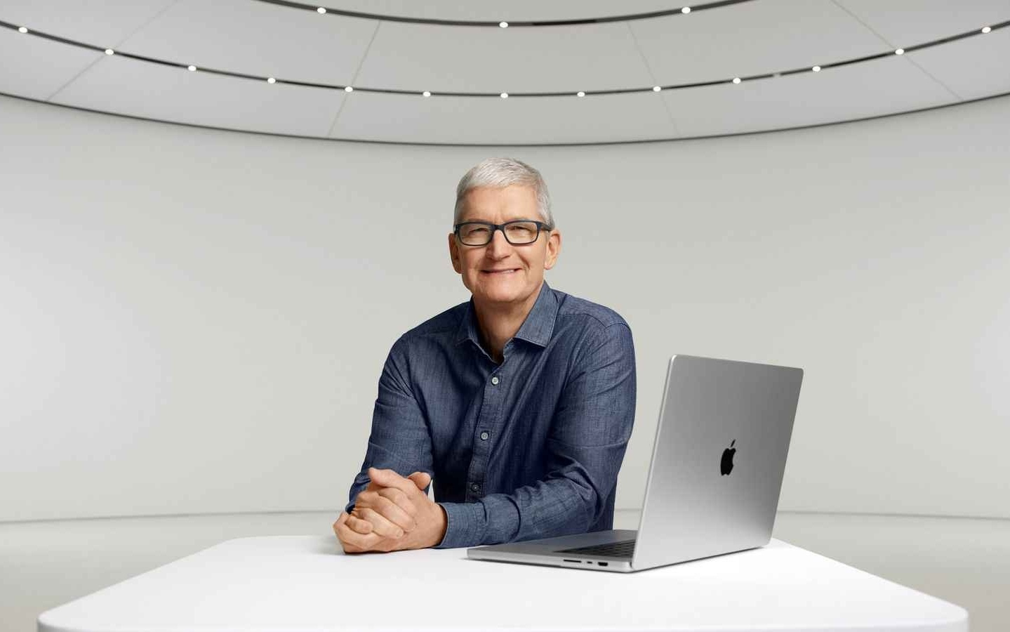 库克：想卸任苹果首席执行官一职的说法仅仅是“谣言”