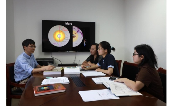 中国科大最新发现！火星存在固态内核