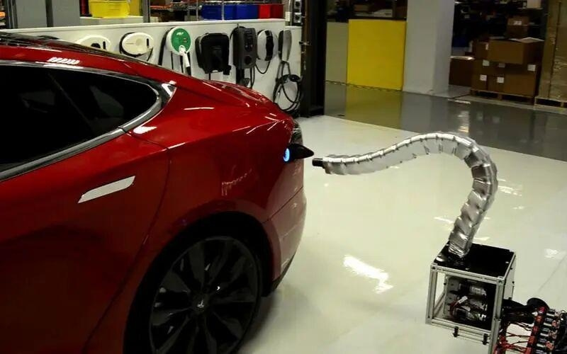 理想再放大招，充电机器人将正式上线！