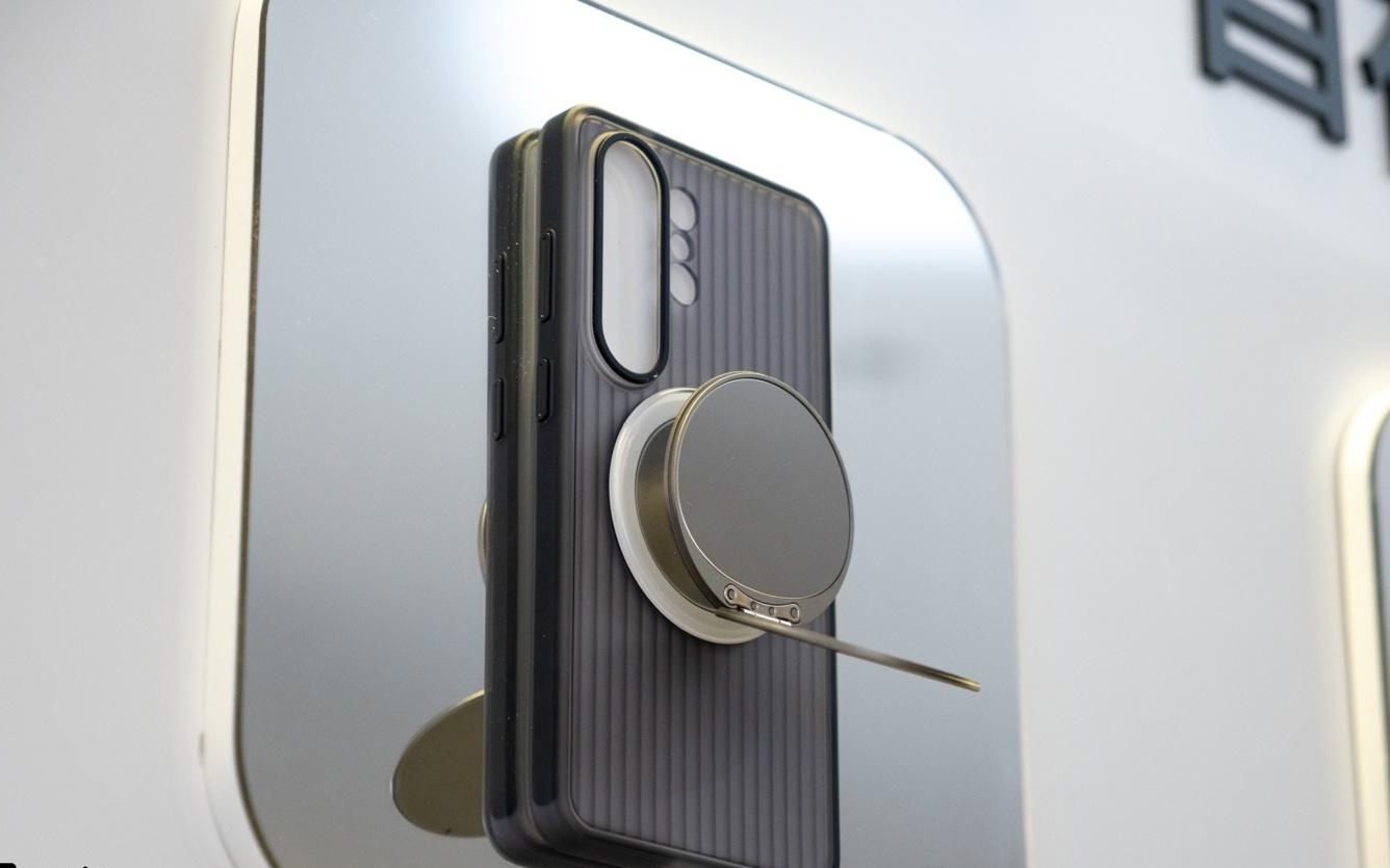 三星研发部门负责人解释Galaxy S26系列手机未原生集成磁吸功能