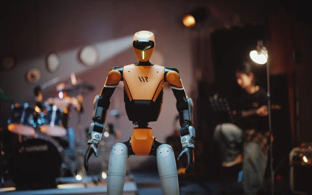 实时复刻人类动作：西湖大学团队发布“最强小脑”机器人