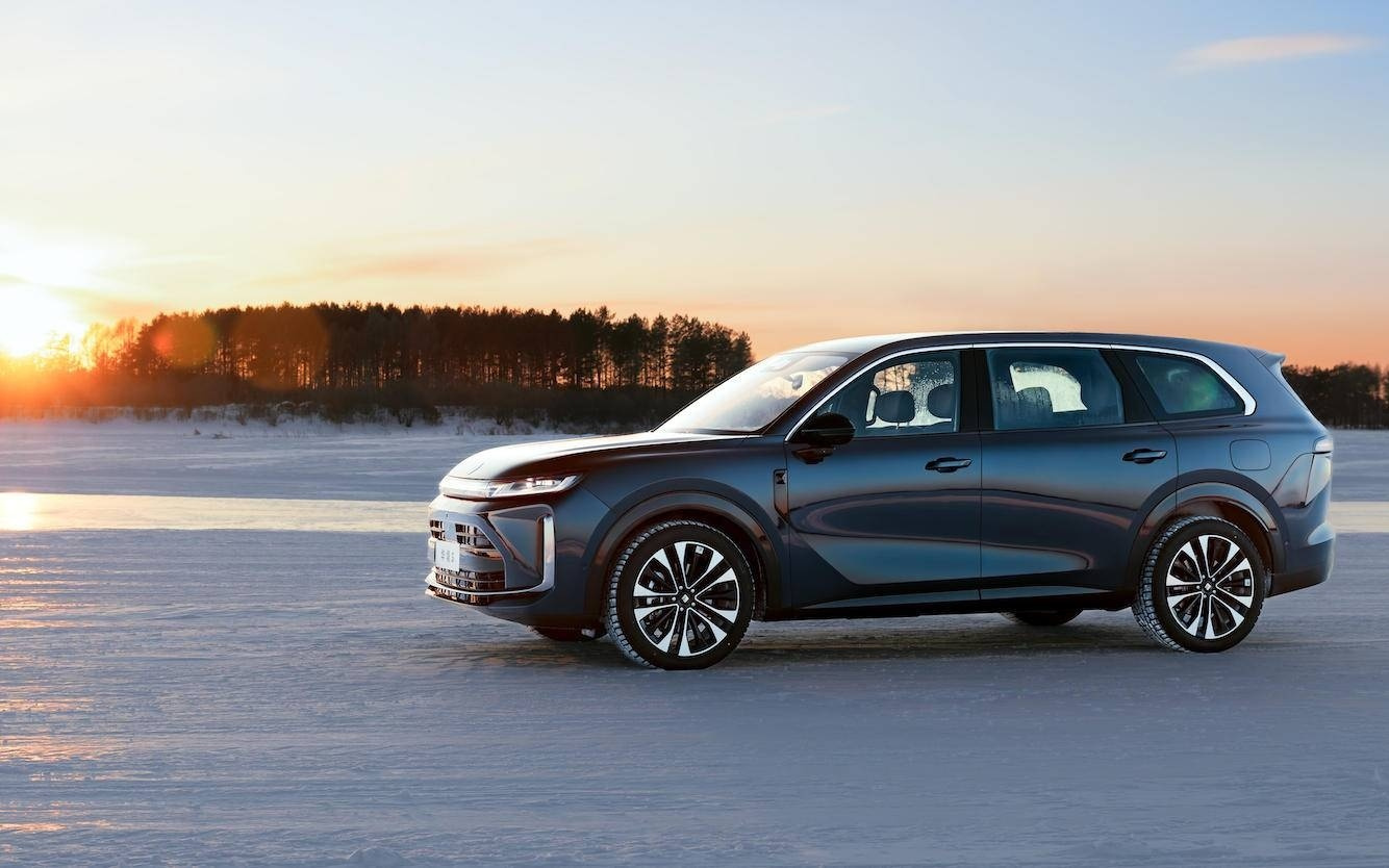 联手华为乾崑!五菱推出新品牌华境,首发大六座车长超 5 米 2