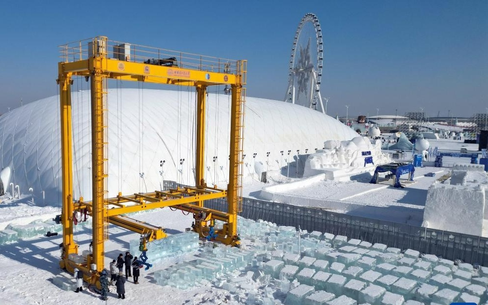 哈尔滨：智能大型冰雕自动化搭建机器人进入测试阶段