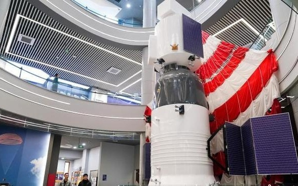 探访哈工大航天馆 200余件展品讲述中国航天故事