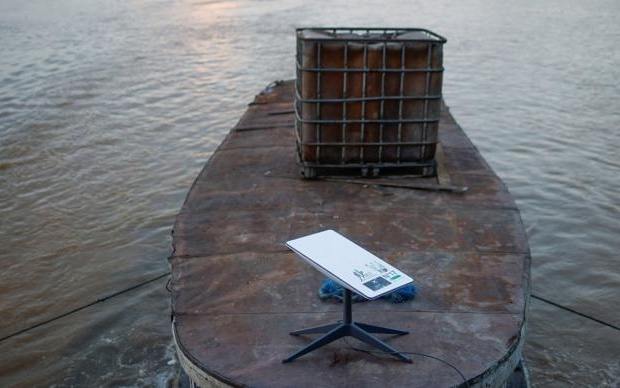 “电子战”先开打?伊朗断网后,马斯克送上免费“星链”