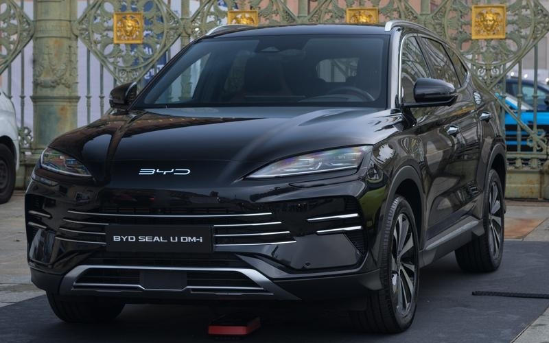 “在家门口，欧洲车企可能也扛不住了”