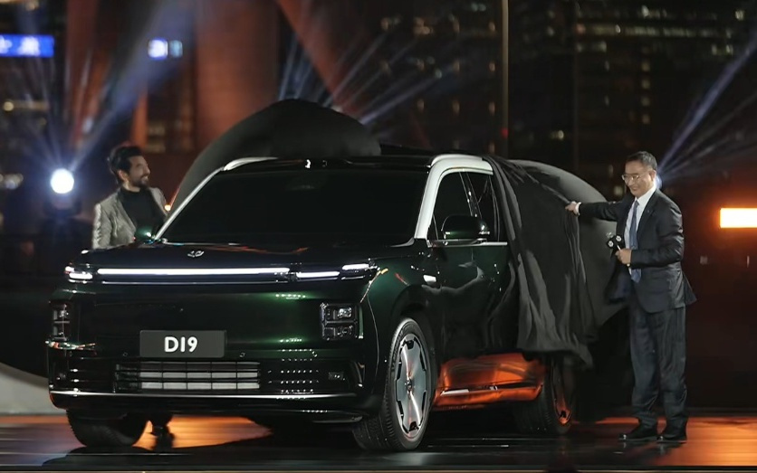 零跑高管22问全盘甩出今年打法！4款新车百万销量50亿利润