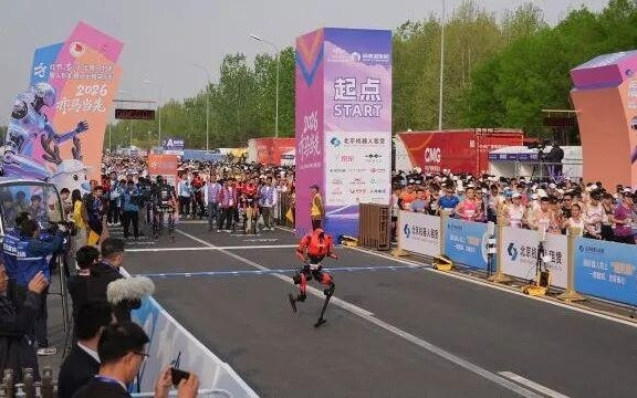 人形机器人，如何跑出数据荒漠