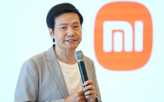 雷军代表:越来越聪明的机器人将走进千家万户