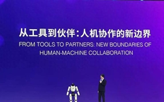 智元稚晖君发布“灵渠OS”开源计划，自研大模型获SAIL之星奖