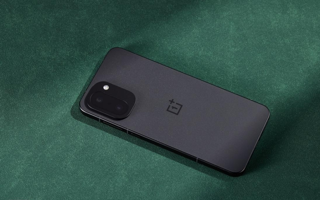 一加Ace 6T支持《英雄联盟手游》等游戏原生165超高帧