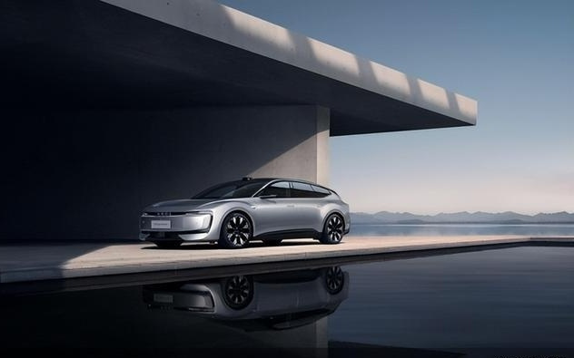 奥迪E5月销新高破局而上,AUDI引领豪华电动转型