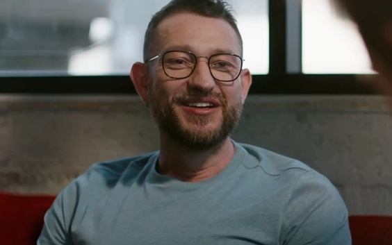 “龙虾”狂热：ChatGPT们只是AI的后端，OpenClaw让AI真正有了前端