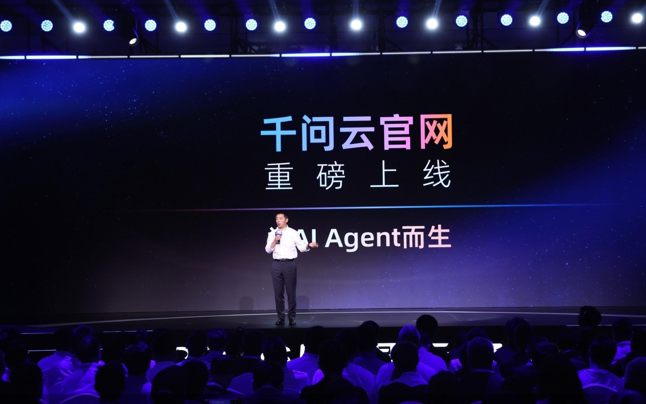 AI收入占三成后,阿里云的千亿美元新战事