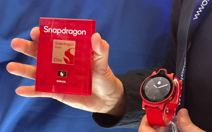 骁龙X105、Wi-Fi 8与骁龙可穿戴至尊版,高通的AI原生6G拼图