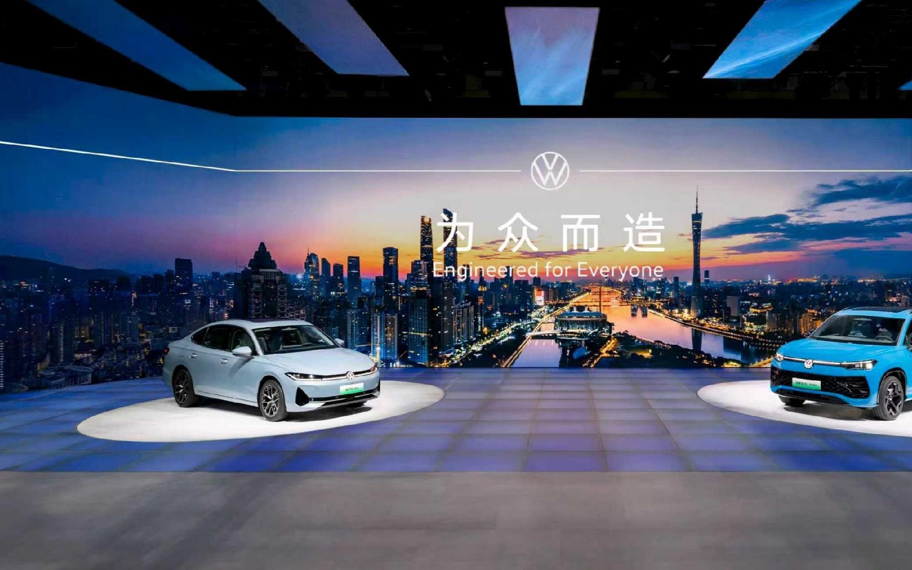 交付模式即将启动 大众品牌首批新一代油电混车型亮相