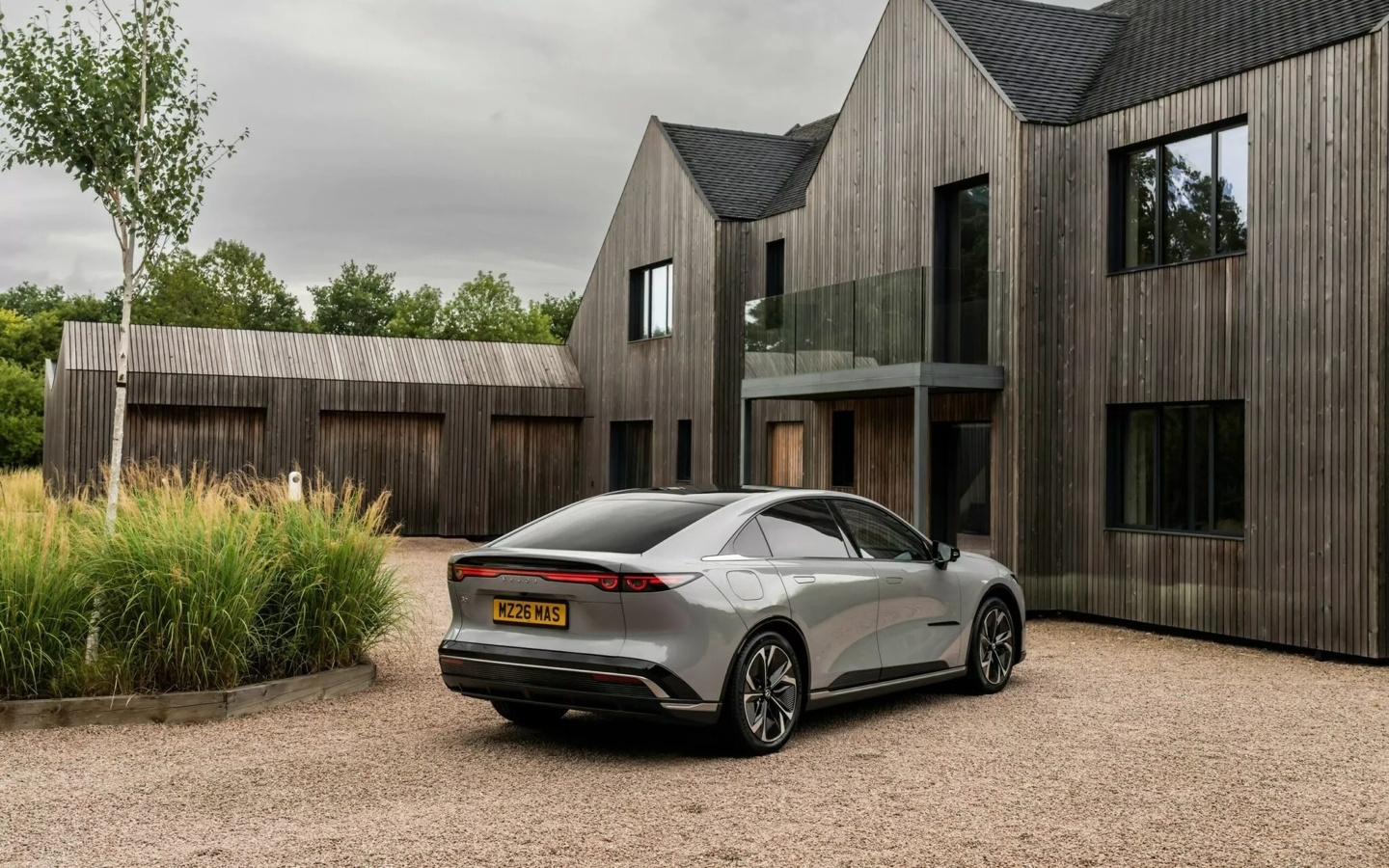 马自达6e纯电轿车登陆英国市场，售价为中国同款车型的2.3倍