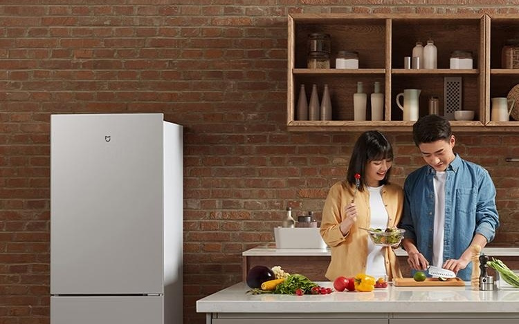 小米推出米家186L两门冰箱、216L三门冰箱新品,849 / 949元