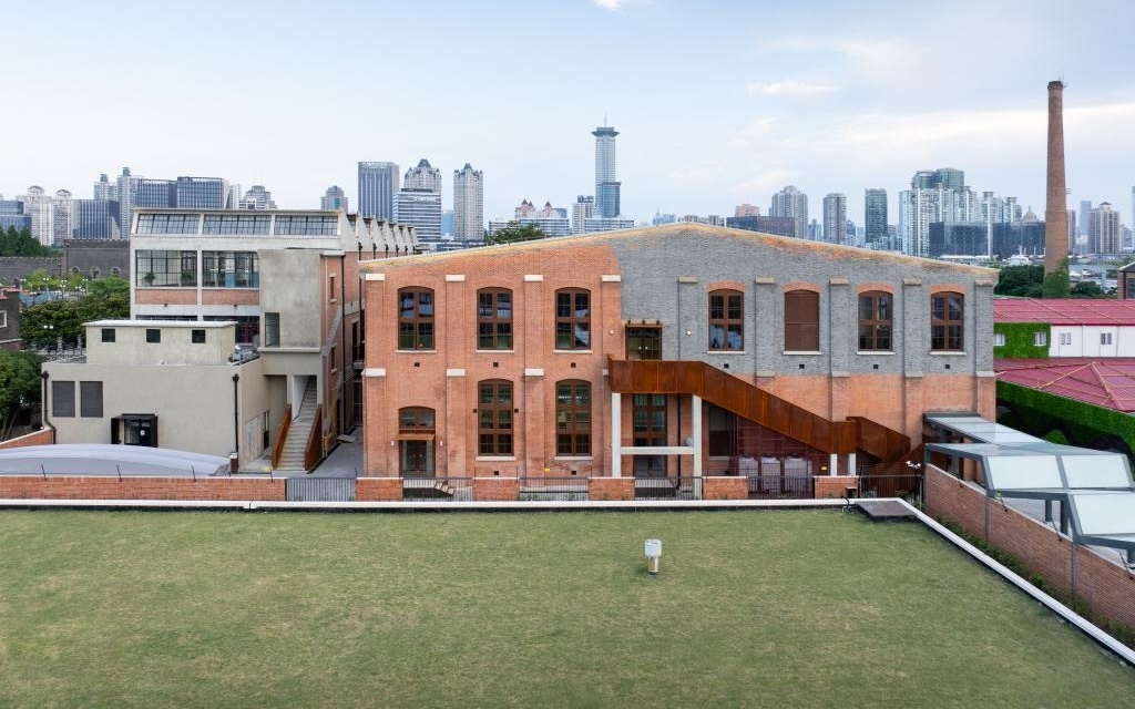 “AI不会让孩子变懒，而将促使我们重新思考教育的目标”