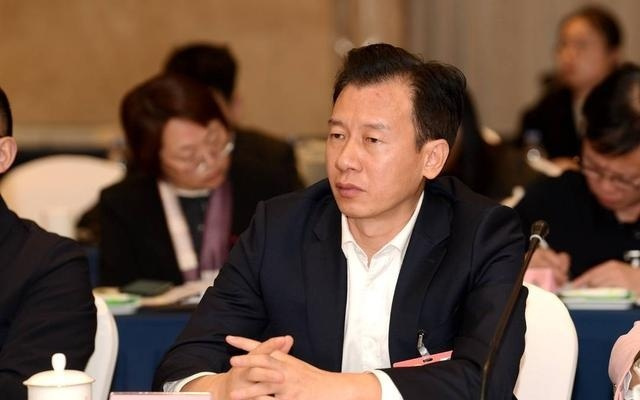 守护行人安全 四川省人大代表韩华亮建议:制定管理细则,提高电动车违法成本|代表在这里