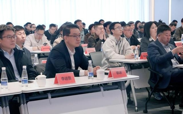 青岛移动亮相西海岸新区OPC政策发布会，数智赋能助力企业降本增效