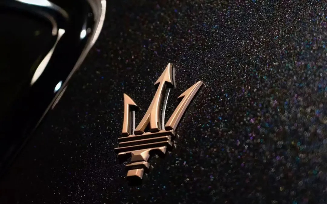 玛莎拉蒂再降价，经销商纯电车报价35万，“跑车皇后”与小米等新势力同台竞技