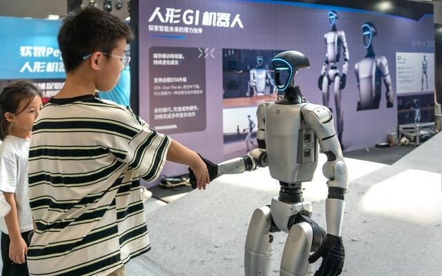 新质观察｜人形机器人何时会步入寻常百姓家