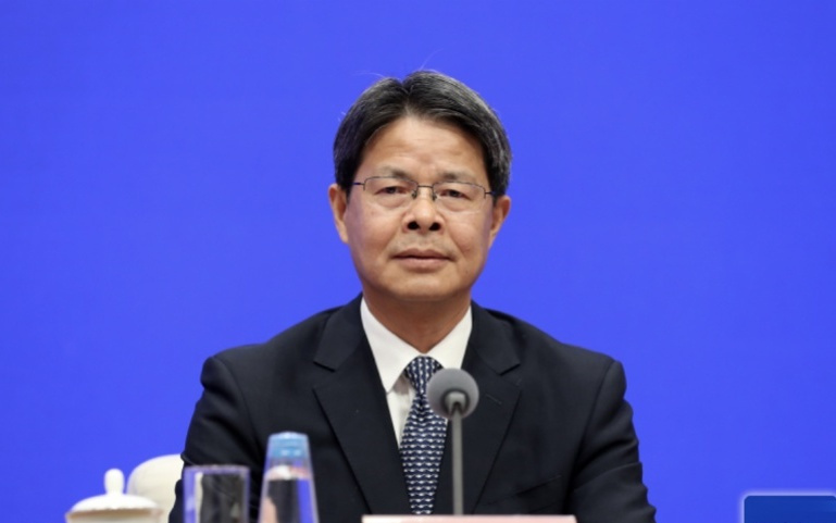 AI如何部署到工厂？AI是否会摧毁工作岗位？工信部回应