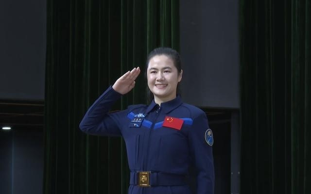 航天员王浩泽回河北滦平分享航天梦，鼓励青少年做最亮的那颗星
