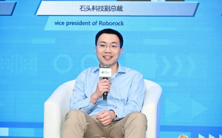 石头科技亮相2025可持续全球领导者大会，展现智能清洁机器人行业中国方案