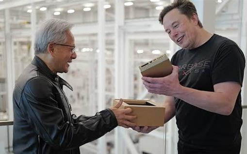 史上最大GPU融资！马斯克豪掷400亿美元租GPU 来给Grok供血