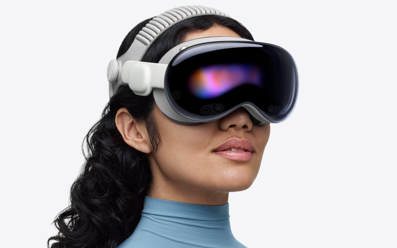 Vision Pro首发翻车，苹果员工道出真相