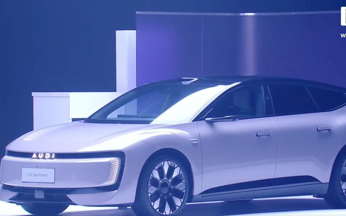 上汽奥迪 E5 Sportback 汽车刷新五十万内山脊赛道圈速纪录