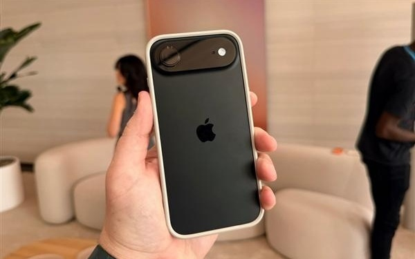 打破苹果记录！iPhone Air暴降2500元：到手价5499元起