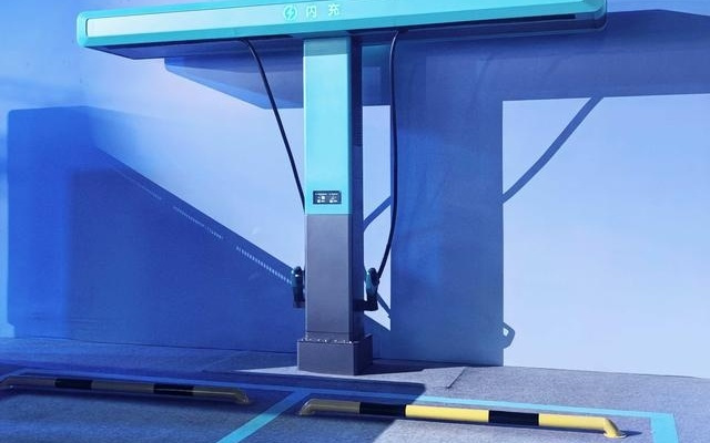 6年磨一“刀”，比亚迪用电池和闪充发起了技术反攻