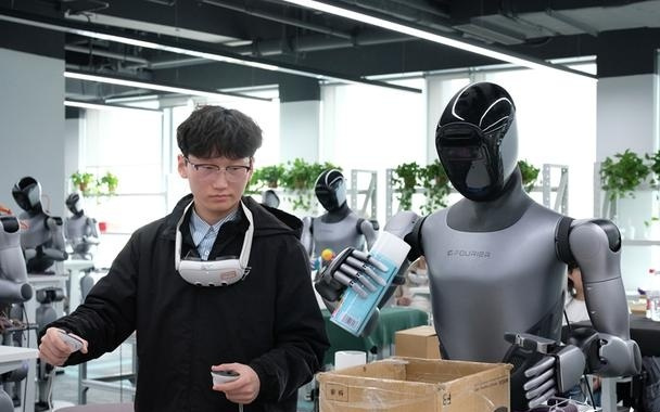 郑东新区机器人训练场+4S店