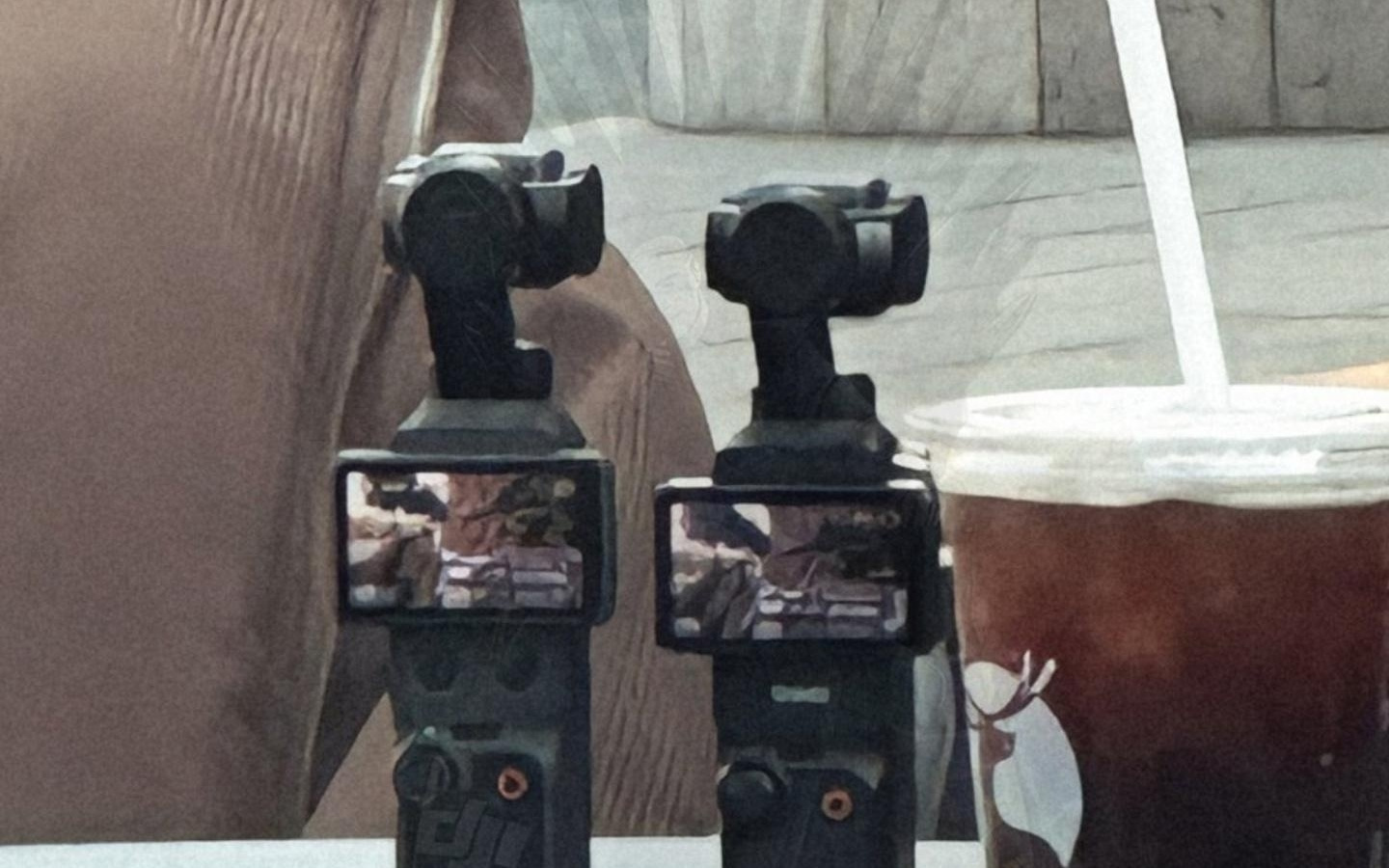 大疆Osmo Pocket 4云台Vlog相机被曝3月发布，分标准/Pro版