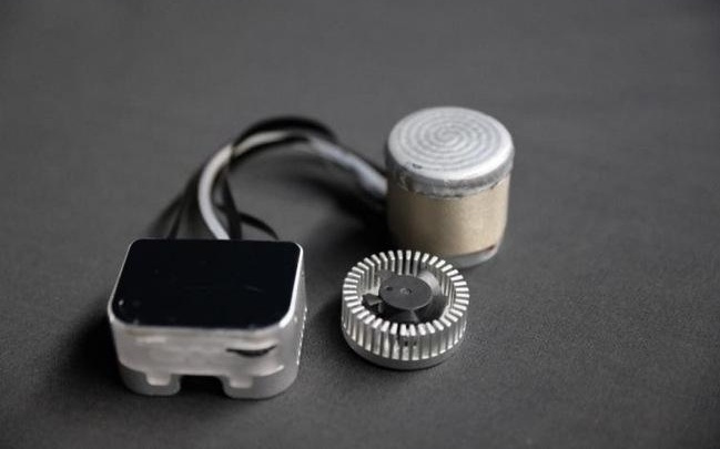 清华团队研发受鸽眼启发的传感器，突破机器人“类人触觉”难题