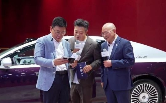 华为余承东首曝尊界新车，售价高达200万元