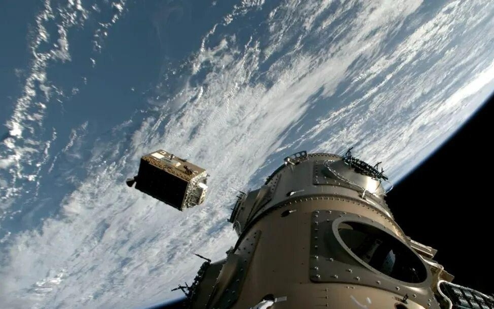 历史首次！英伟达H100在太空跑通了：太空算力赛道正式开启