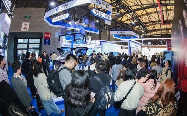 AWE 千问AI眼镜等多款智能眼镜发布 AI融入用户日常生活