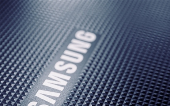 三星急了！HBM研发缩至一年：全力绑定英伟达抢单