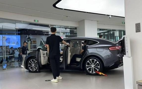 半两财经｜新能源指标到手不知咋选车？这些购车提示别错过