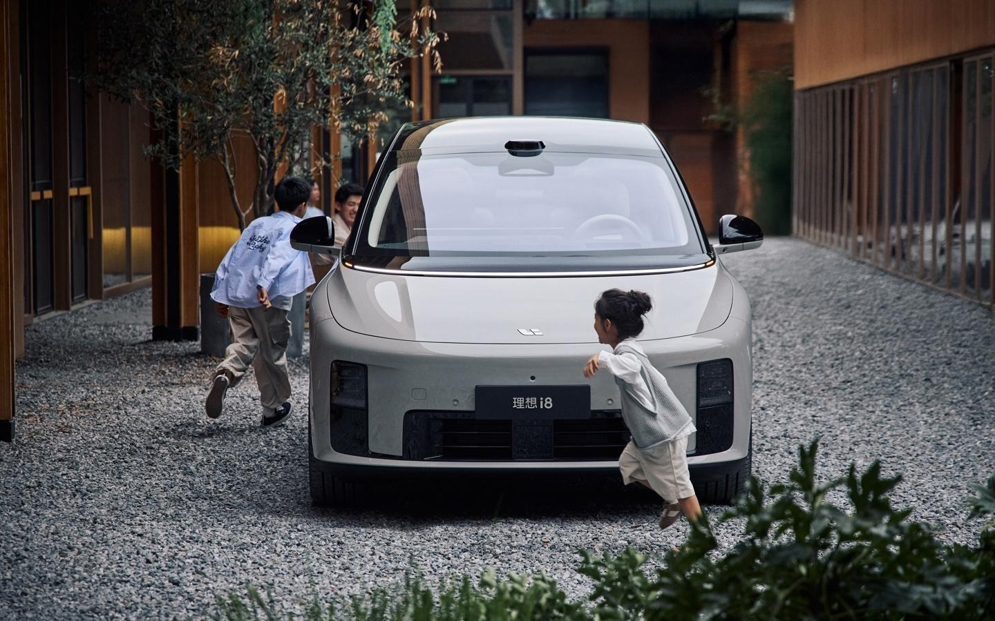 理想 i8 车型官宣 7 月 17 日开启预订，7 月 29 日上市发布