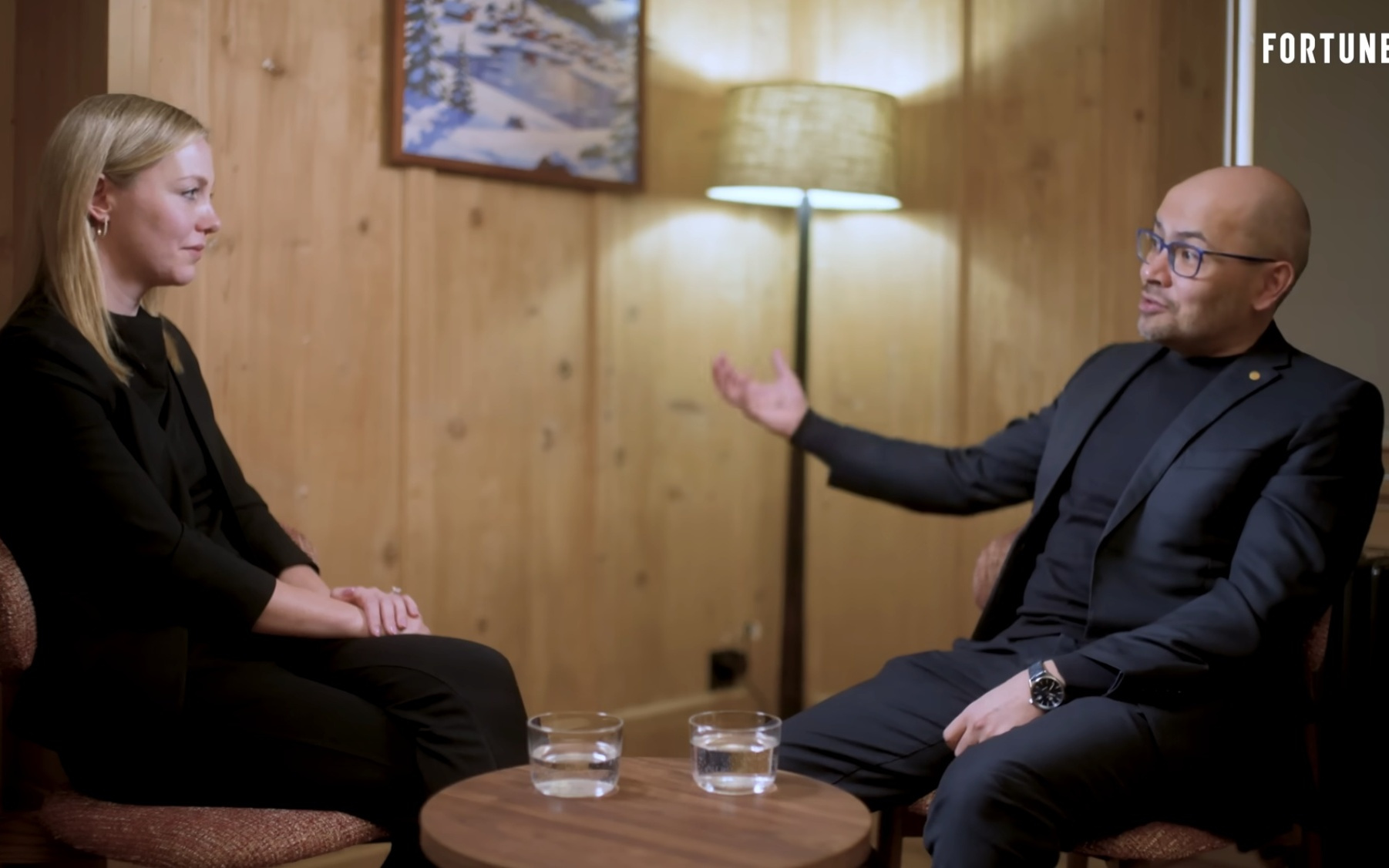 谷歌DeepMind CEO：今年开启AI抗癌药物临床试验，未来18个月迎来机器人突破